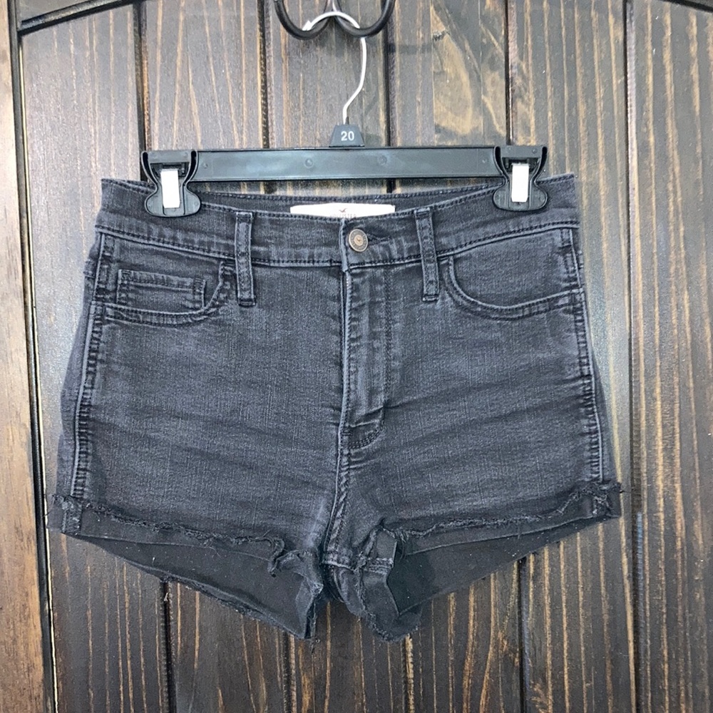 Hollister High Rise Black Denim Short-Short 3 w26